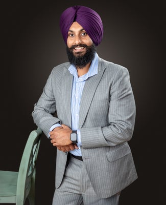 Portrait of Sukhdeep Singh, Associate.